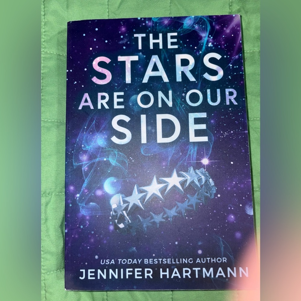 The stars are on our side Jennifer Hartmann paperback